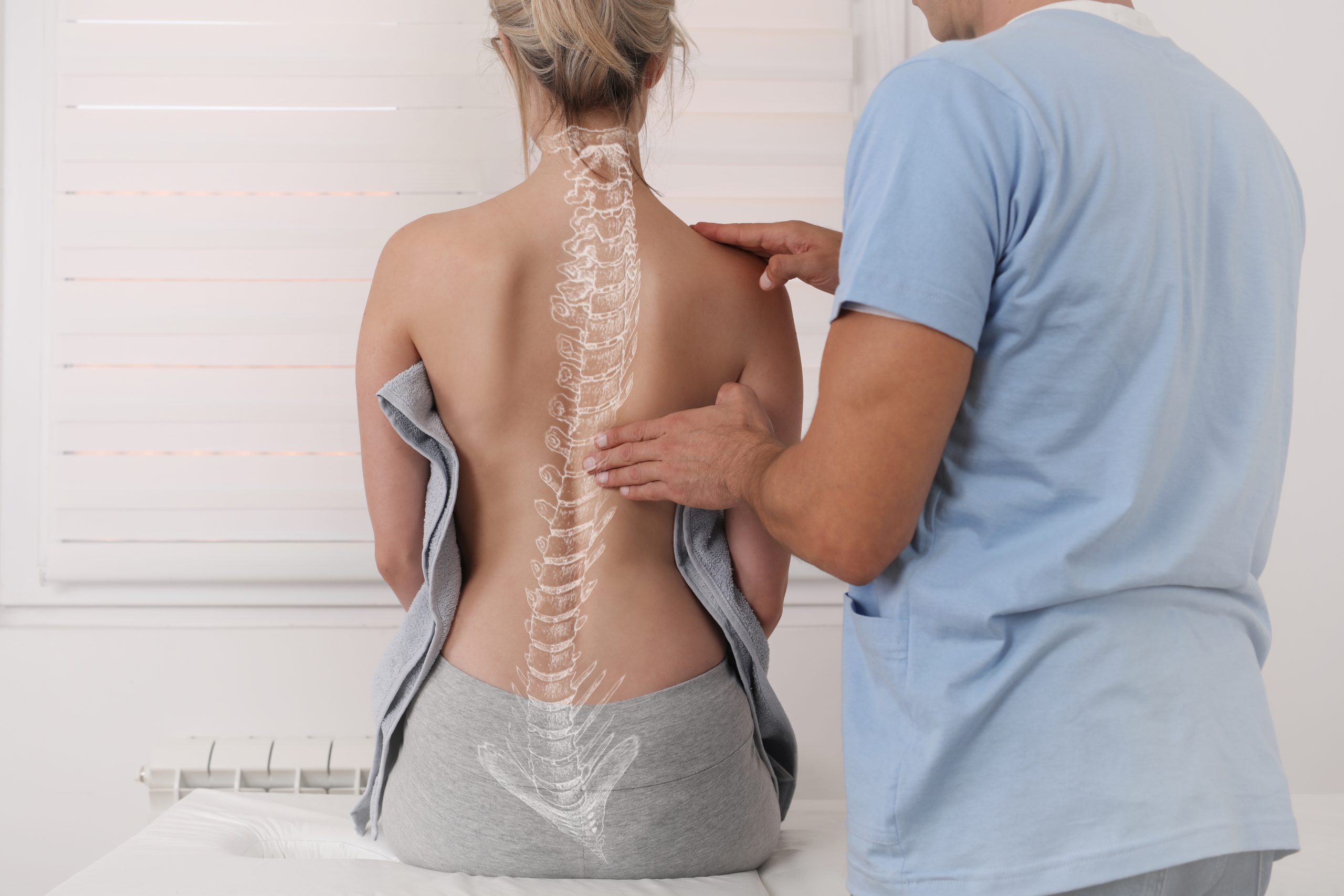 Scoliosis - Symptoms and Treatments - Total Spine and Orthopedics